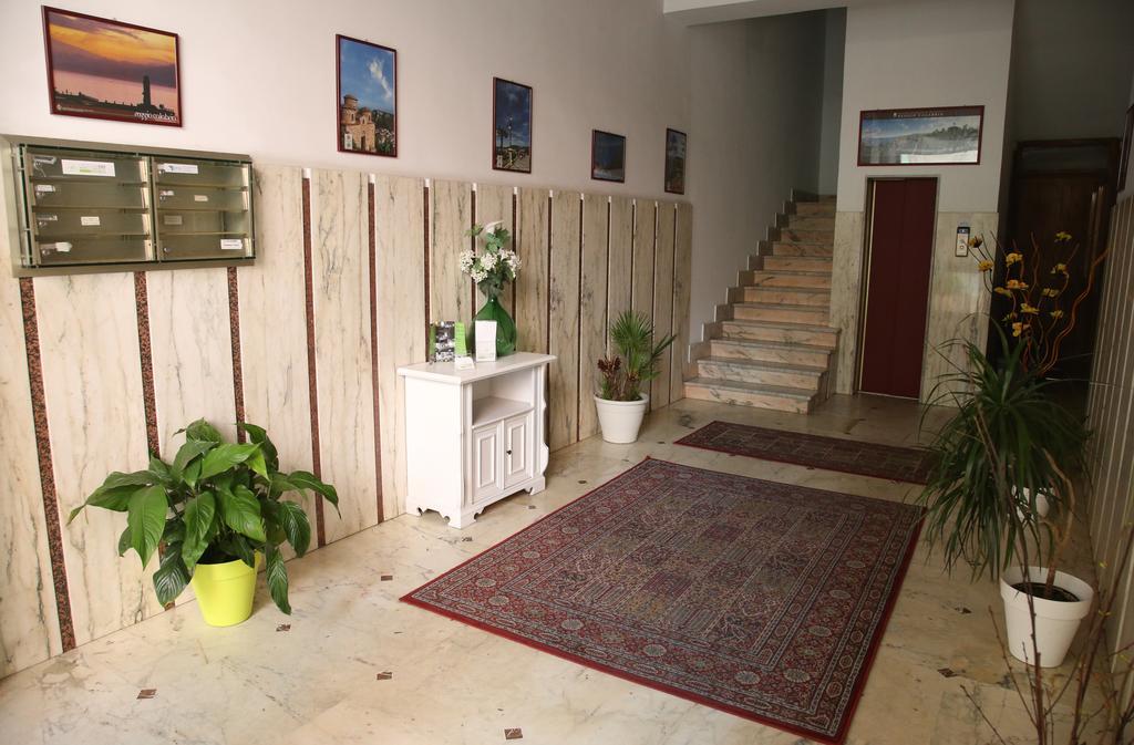 L'Essenza B&B Reggio di Calabria Eksteriør billede